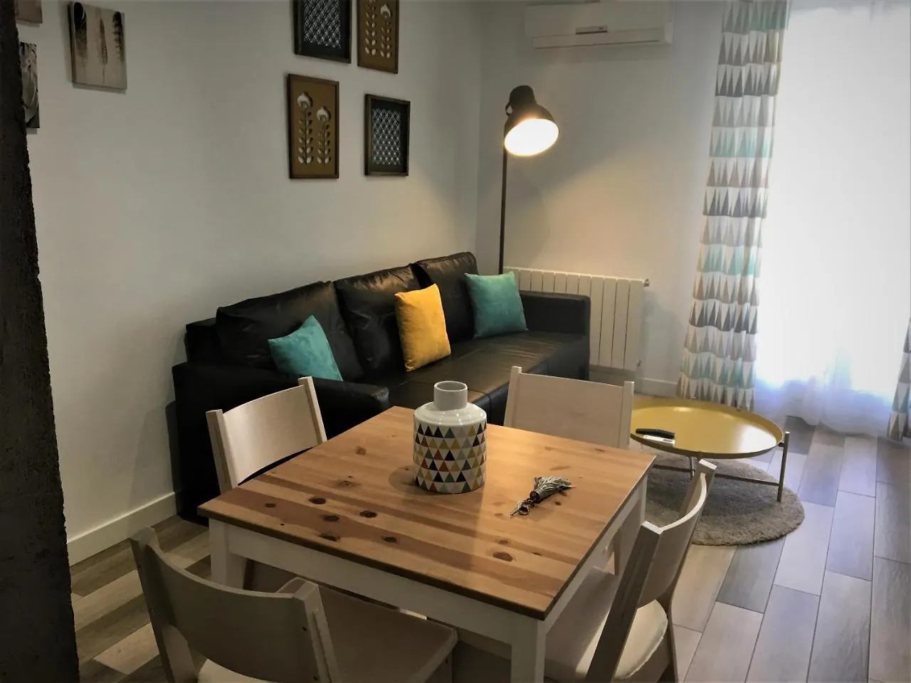 Apartamentos Centro En Recogidas, Гранада Апартаменты